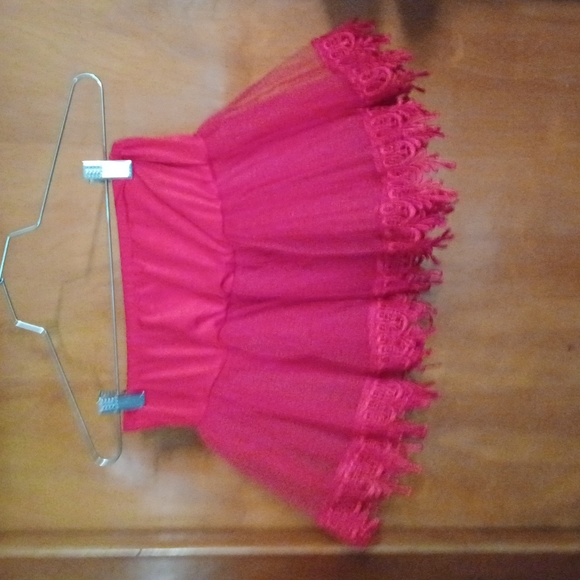 stiff underskirt